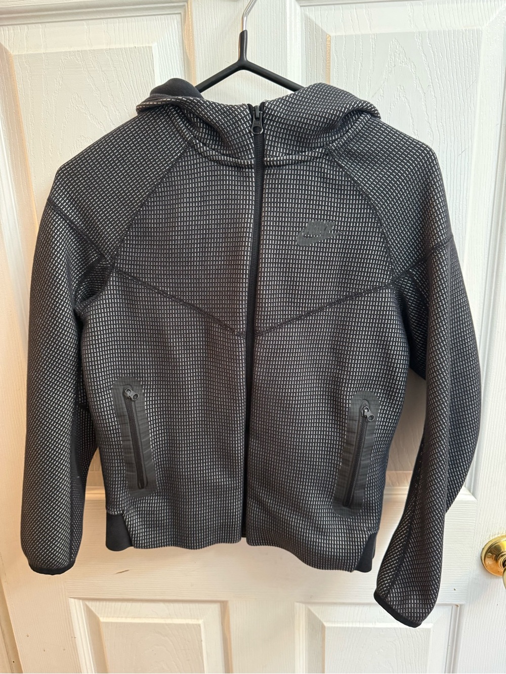 Nike Boys Sportswear Tech Fleece Winterized Grid Full-Zip Hoodie - Medium